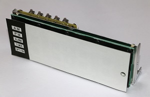 手作り7セグ(表示型)にマスク紙貼り付け