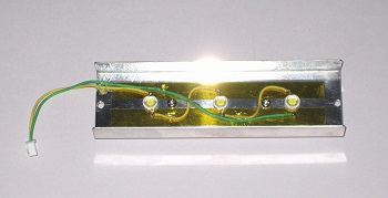 新たに製作した反射板とパワーLED