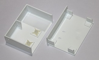 塗装した上下ケース