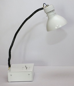 首の部分にスパイラルチューブを巻いてみたもの